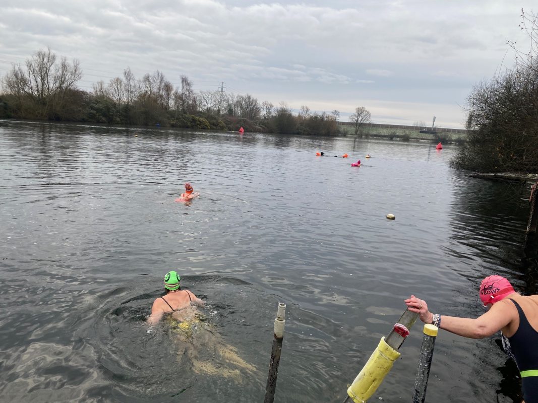 Hi5 open water swim centre in Reading Berkshire, nowca venue offering safe swim sessions